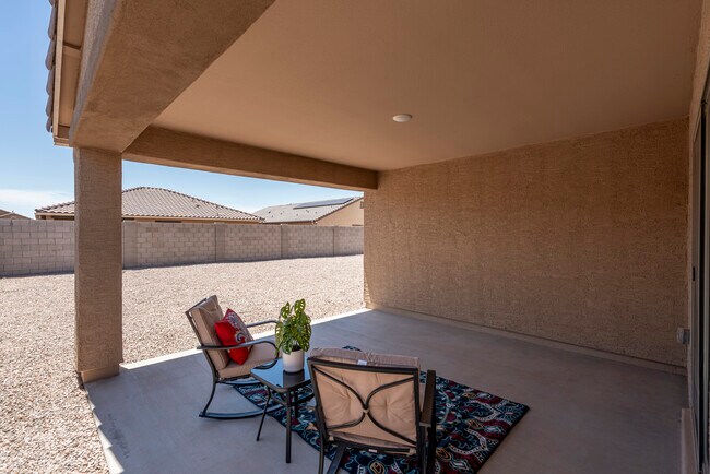 Building Photo - 1547 E Inouye Dr