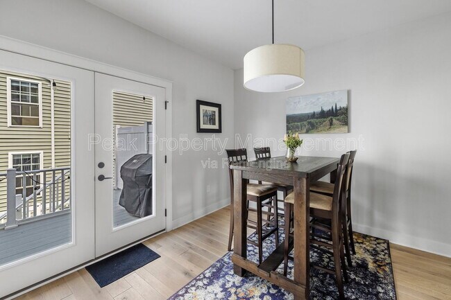 Building Photo - 3120 N Street