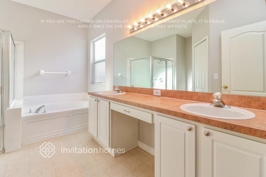 Building Photo - 22622 Marsh Wren Dr