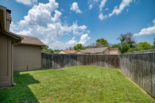 Building Photo - Nice 3 Bedroom Home Located in Plano, Texas!