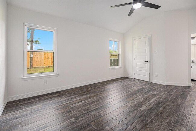 Building Photo - 614 Magnolia Bend St