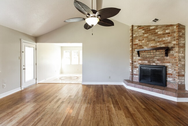 Building Photo - 20302 Fox Haven Ln
