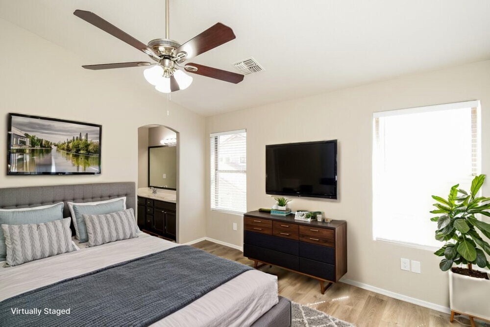 Building Photo - 8935 E Capri Ave