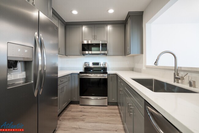 Building Photo - 63 Jacklin Cir