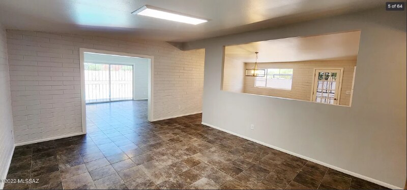 Building Photo - 4355 E Glenn St