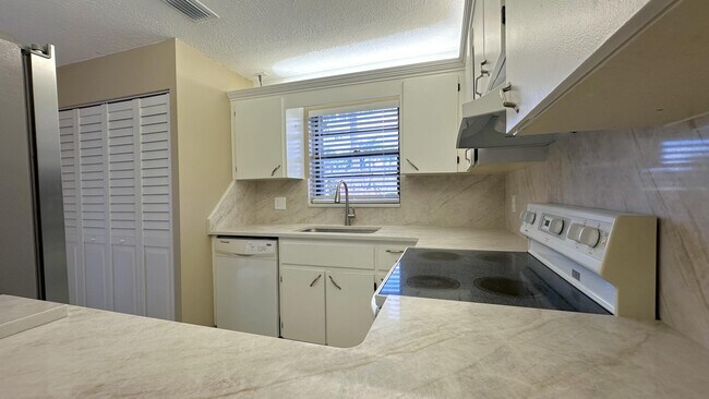 Building Photo - 326 Jupiter Lakes Blvd