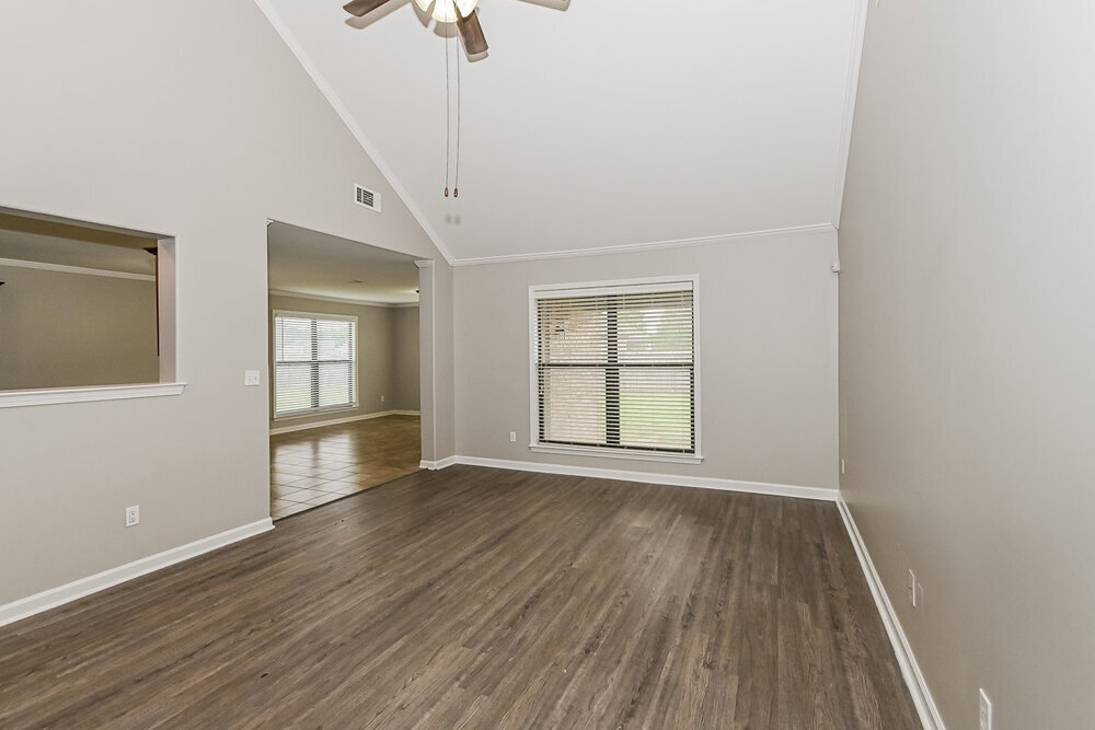 Building Photo - 6755 Clarmore Dr