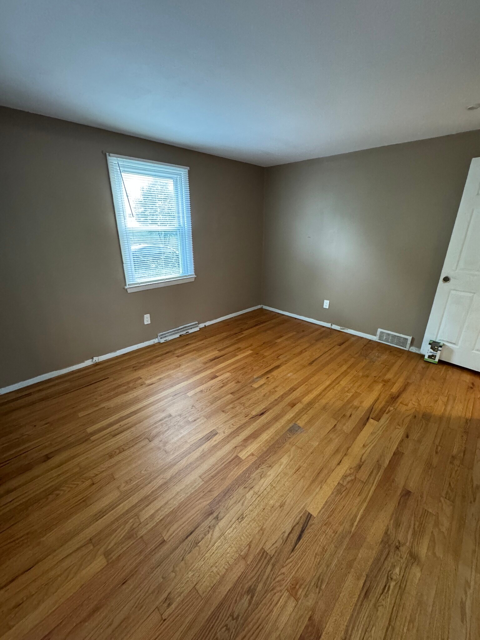 Building Photo - 22 Judith Ter