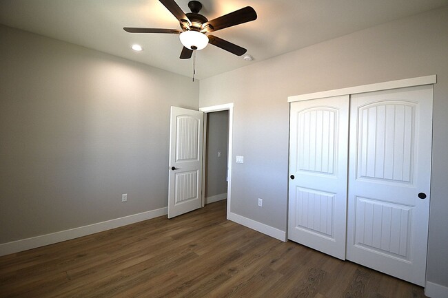 Building Photo - 21144 LEAVITT Ln