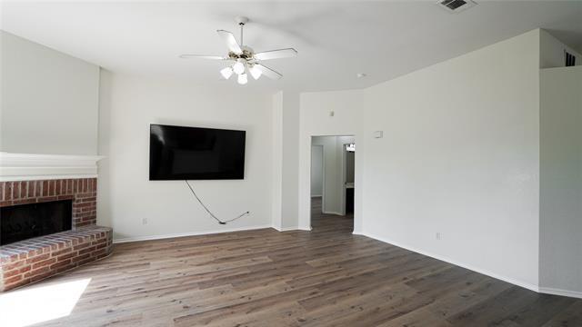 Building Photo - 3124 Creekside Dr