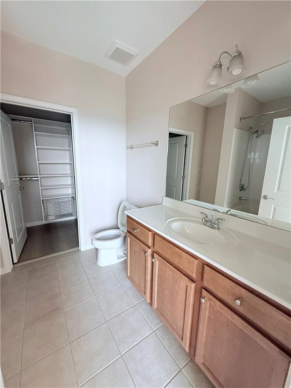 Building Photo - 3040 Peachtree Rd NW