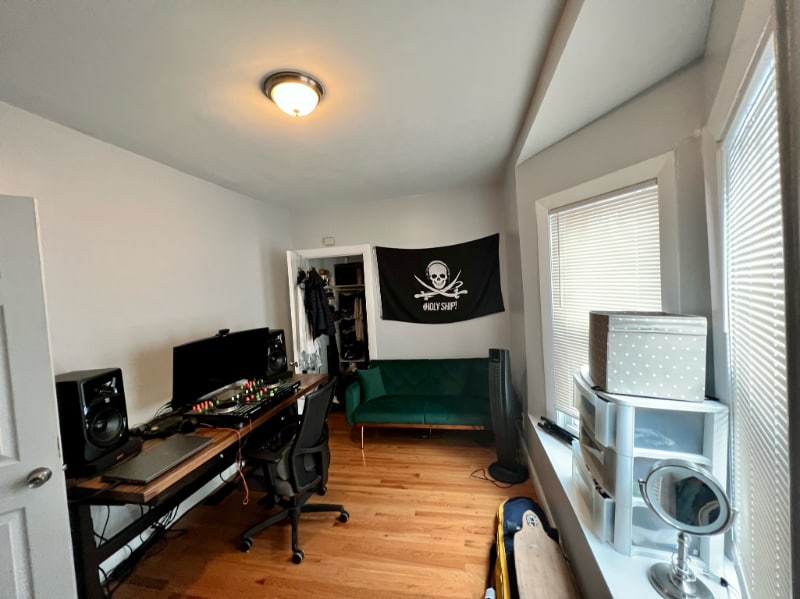 Building Photo - 31 Pierce St