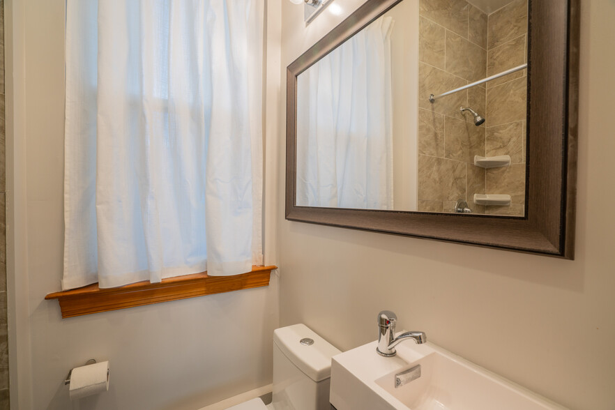 First floor front bathroom - 505 North Washington Street