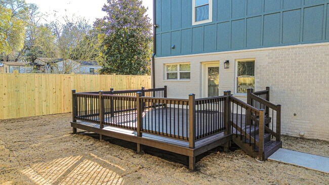 Building Photo - 2813 Mead Rd