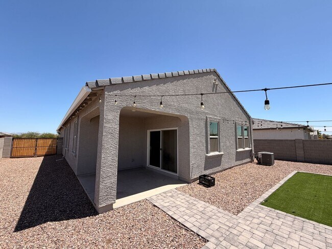 Building Photo - 18389 W Whispering Wind Dr