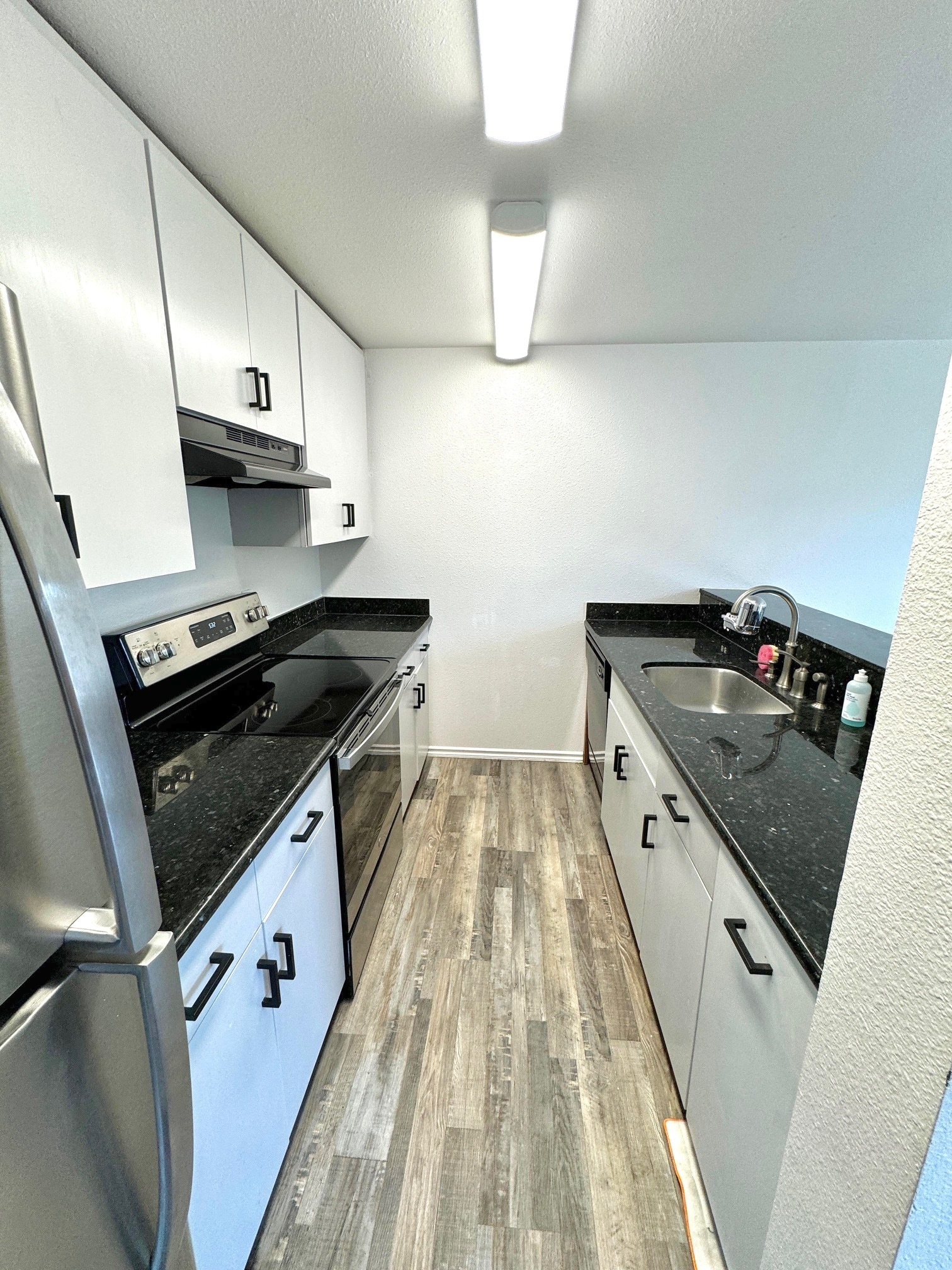 Kitchen - 7453 Newcastle Golf Club Rd