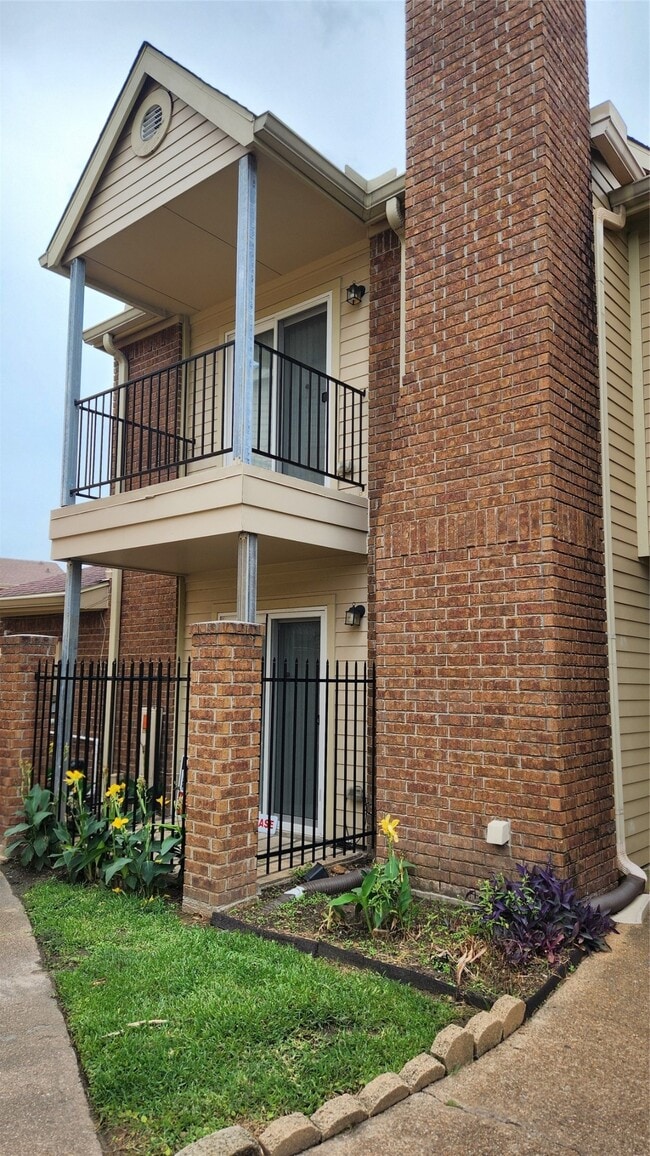 Building Photo - 3600 Jeanetta St