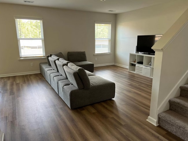 Building Photo - 133 Orkney Rd