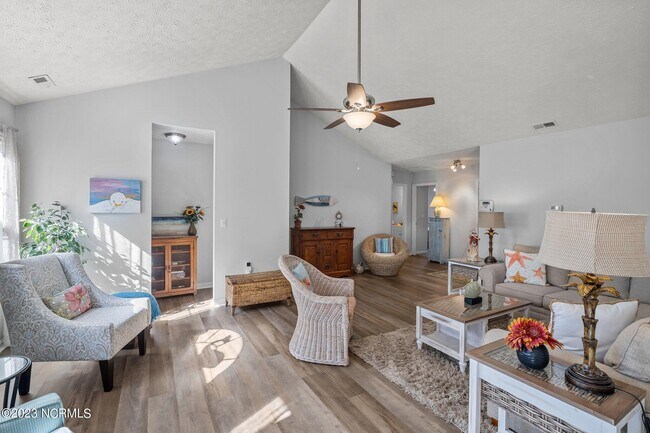 Building Photo - 102 Tiger Woods Pl