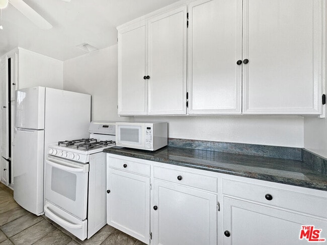 Building Photo - 8513 Wiley Post Ave