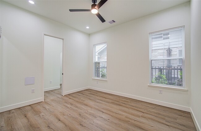 Building Photo - 4603 Edison St