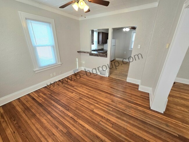 Building Photo - Spacious Single Family Home