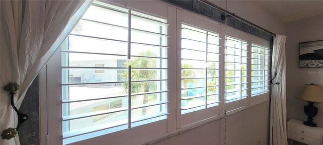 Building Photo - 6161 Gulf Winds Dr
