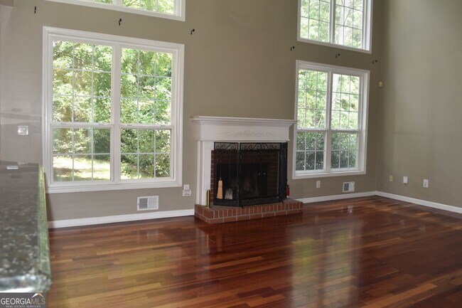 Building Photo - 4003 Rosewood View Dr