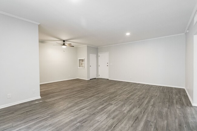 Interior Photo - 1865 North Fuller Ave