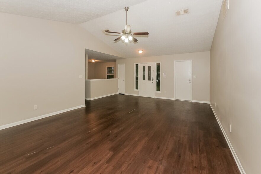 Building Photo - 715 Pullman Ln