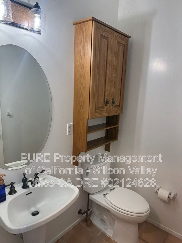 Building Photo - 306 Kingsbury Dr