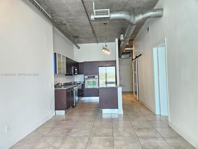 Building Photo - 3029 NE 188th St