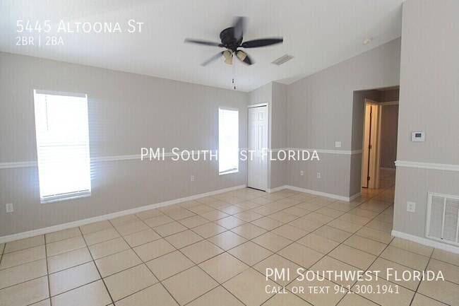 Building Photo - 5445 Altoona St