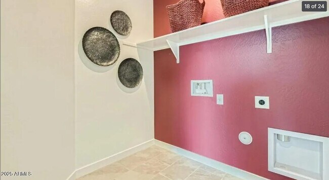 Building Photo - 23158 E Saddle Way