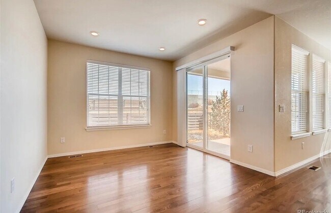 Building Photo - 9791 Oxford Station Dr