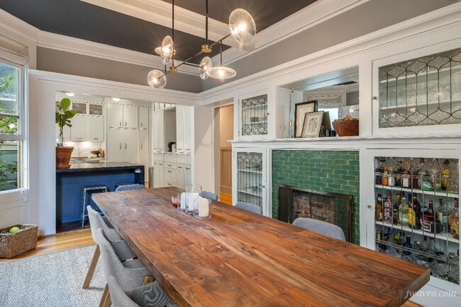 Building Photo - 241 Ashbury St