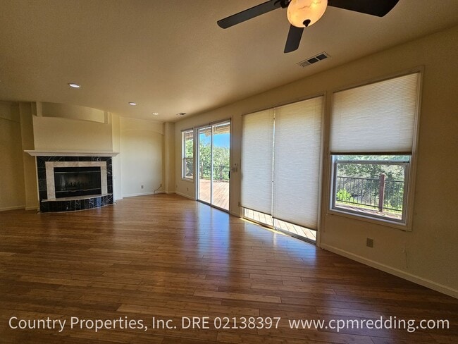 Building Photo - 1225 River Ridge Dr