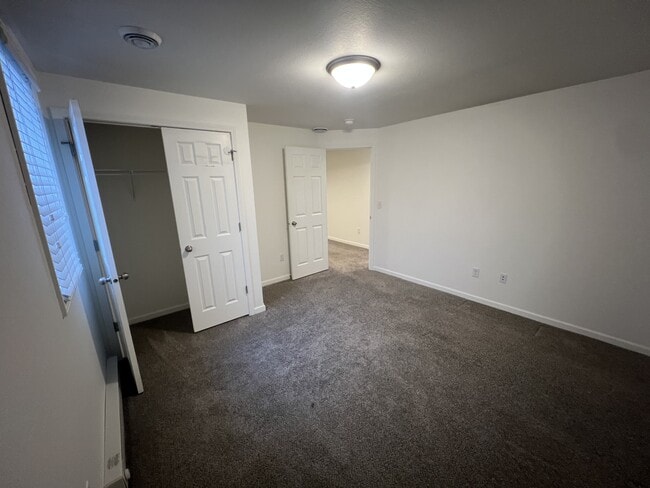 Building Photo - 5866 36th St S