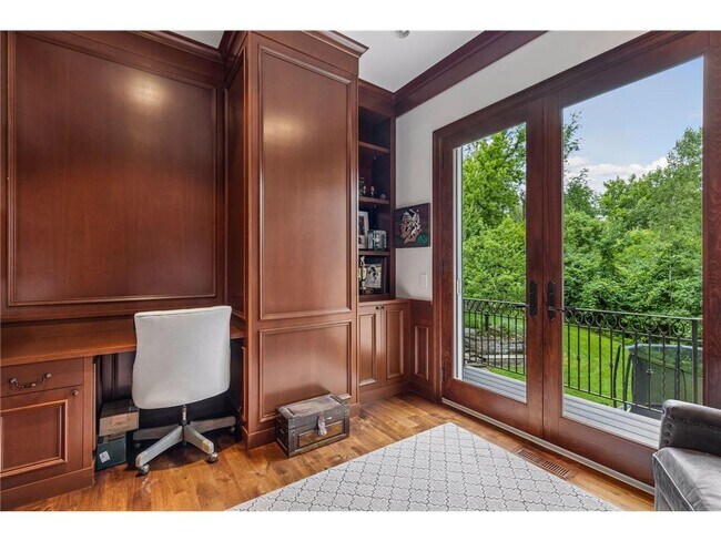 Building Photo - 15700 Portico Dr