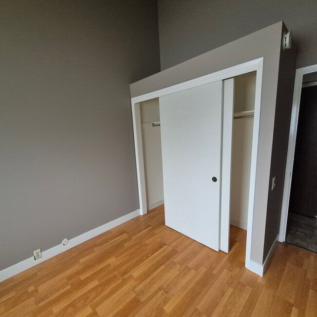 Building Photo - Carmichael 3 bedroom, $2195/month.