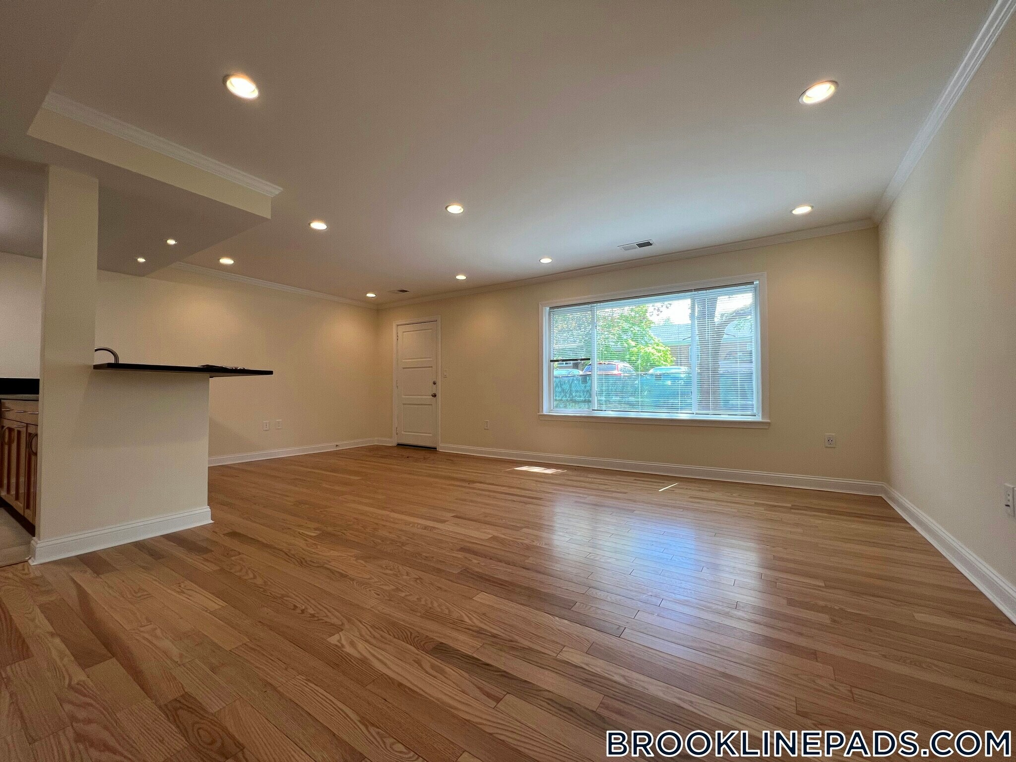 Building Photo - 103 Independence Dr