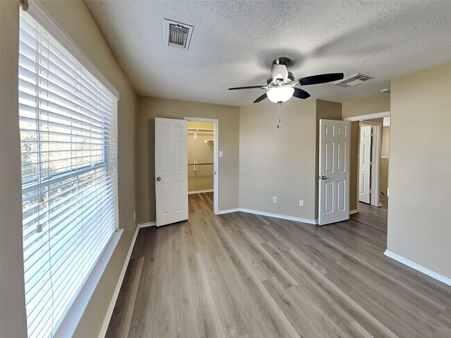 Building Photo - 13118 Peppergate Ln