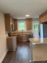 Building Photo - 1749 Memorial Dr