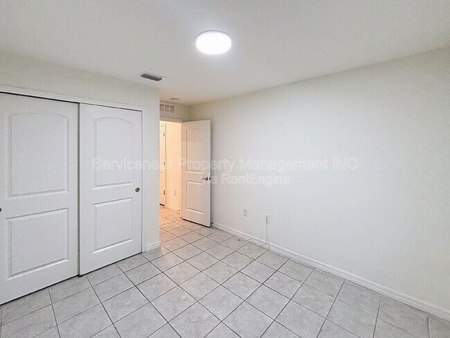 Building Photo - 3988 Postmark Lake Pl