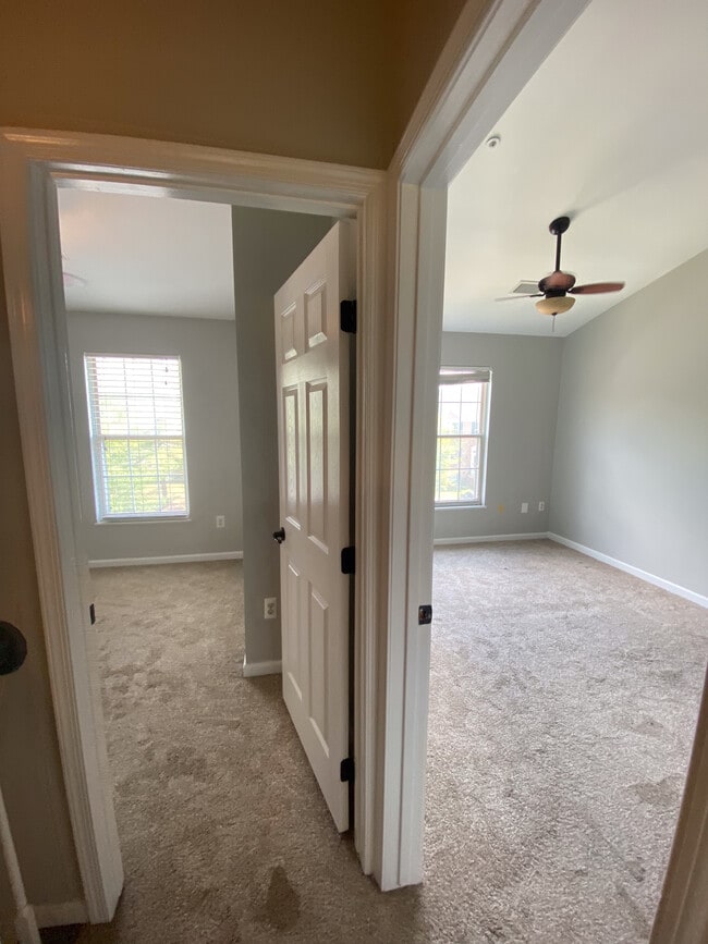 Building Photo - 754 Pine Drift Dr