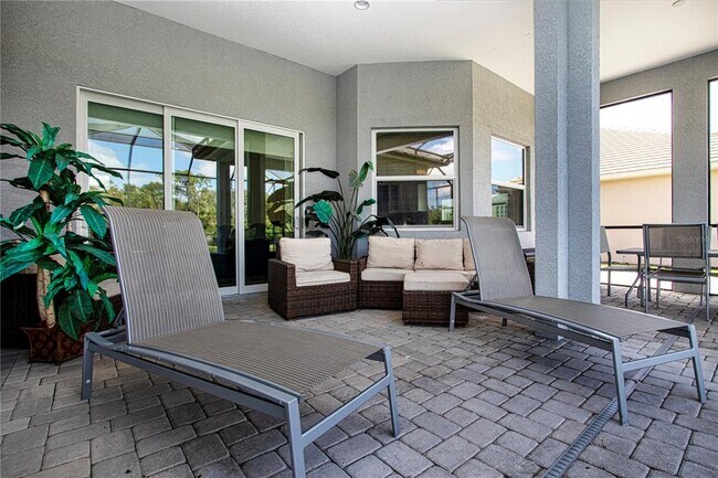 Building Photo - 4940 Tobermory Way