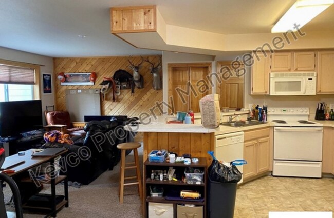 Building Photo - 4545 Wheaton Dr