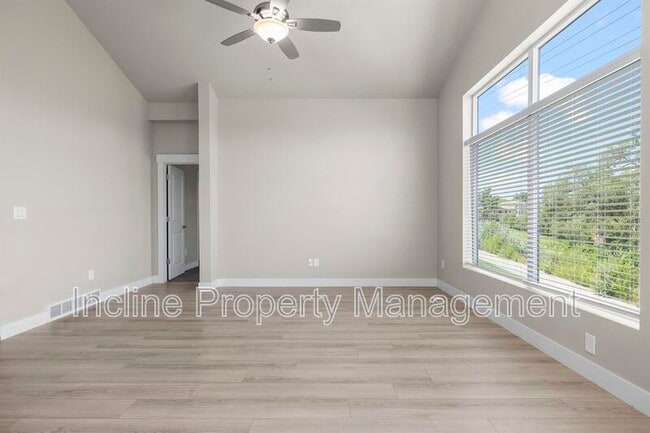 Building Photo - 1248 W Brinkerhoff Dr