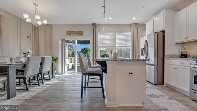 Building Photo - 7748 Venice Ln