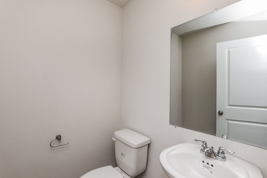 Building Photo - 6226 Travelers Rest Ct